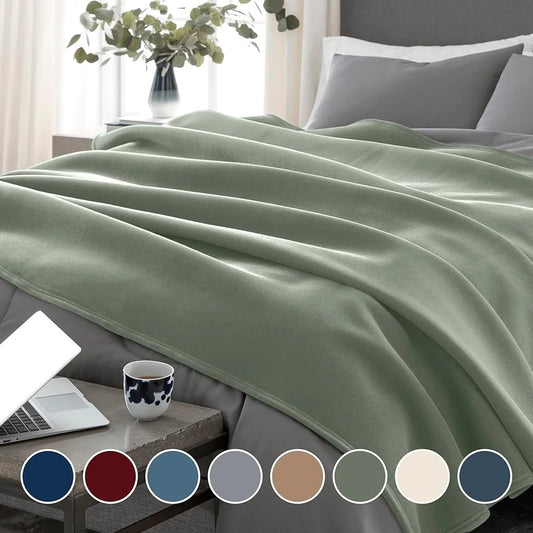 Durable Super Soft Lightweight Insulating Blanket