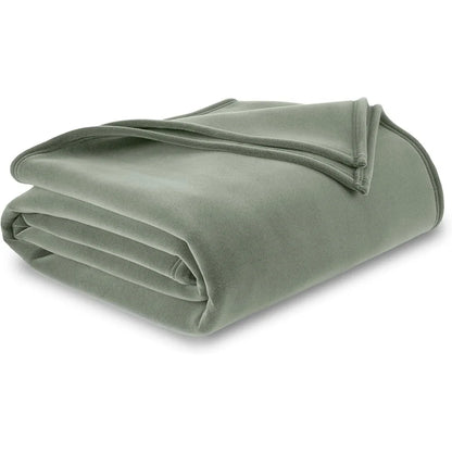 Durable Super Soft Lightweight Insulating Blanket