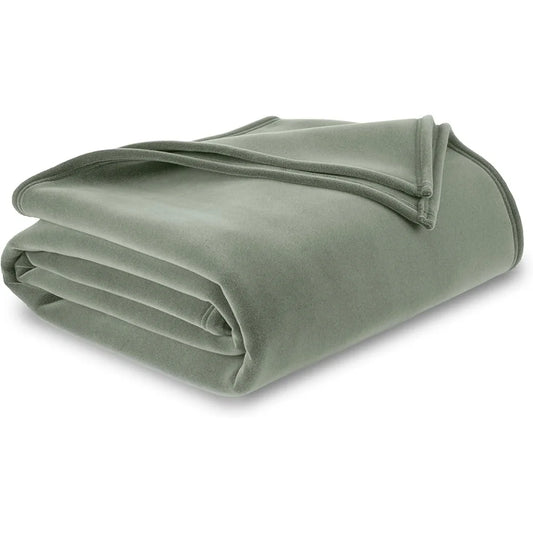 Durable Super Soft Lightweight Insulating Blanket